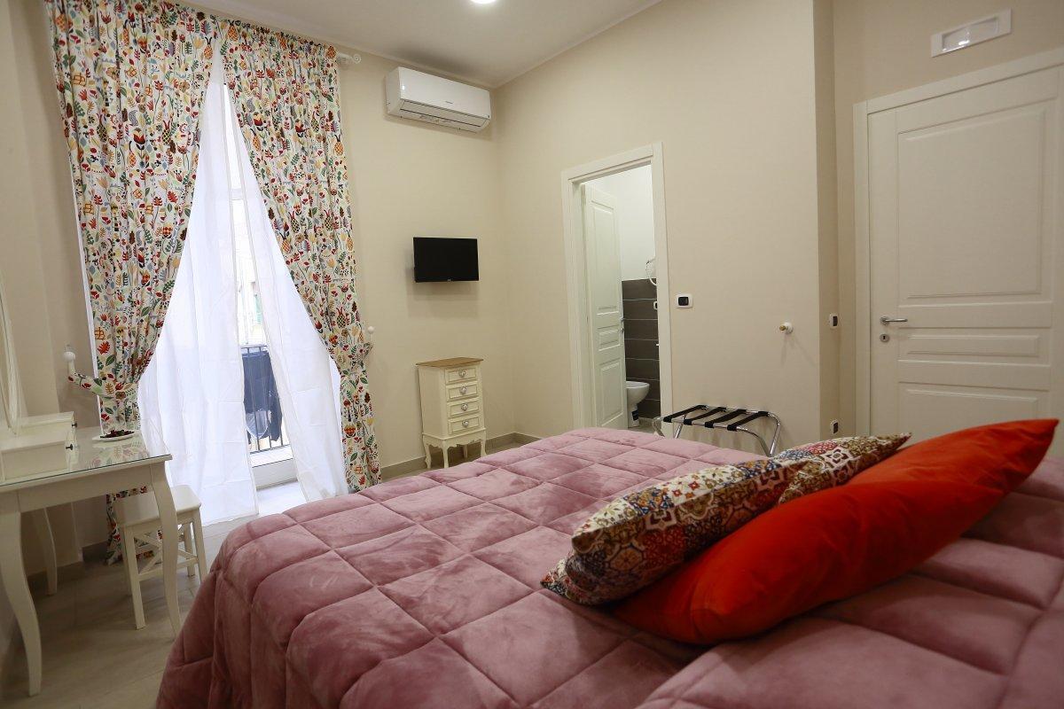 B&B Rosolino Napoli Bagian luar foto