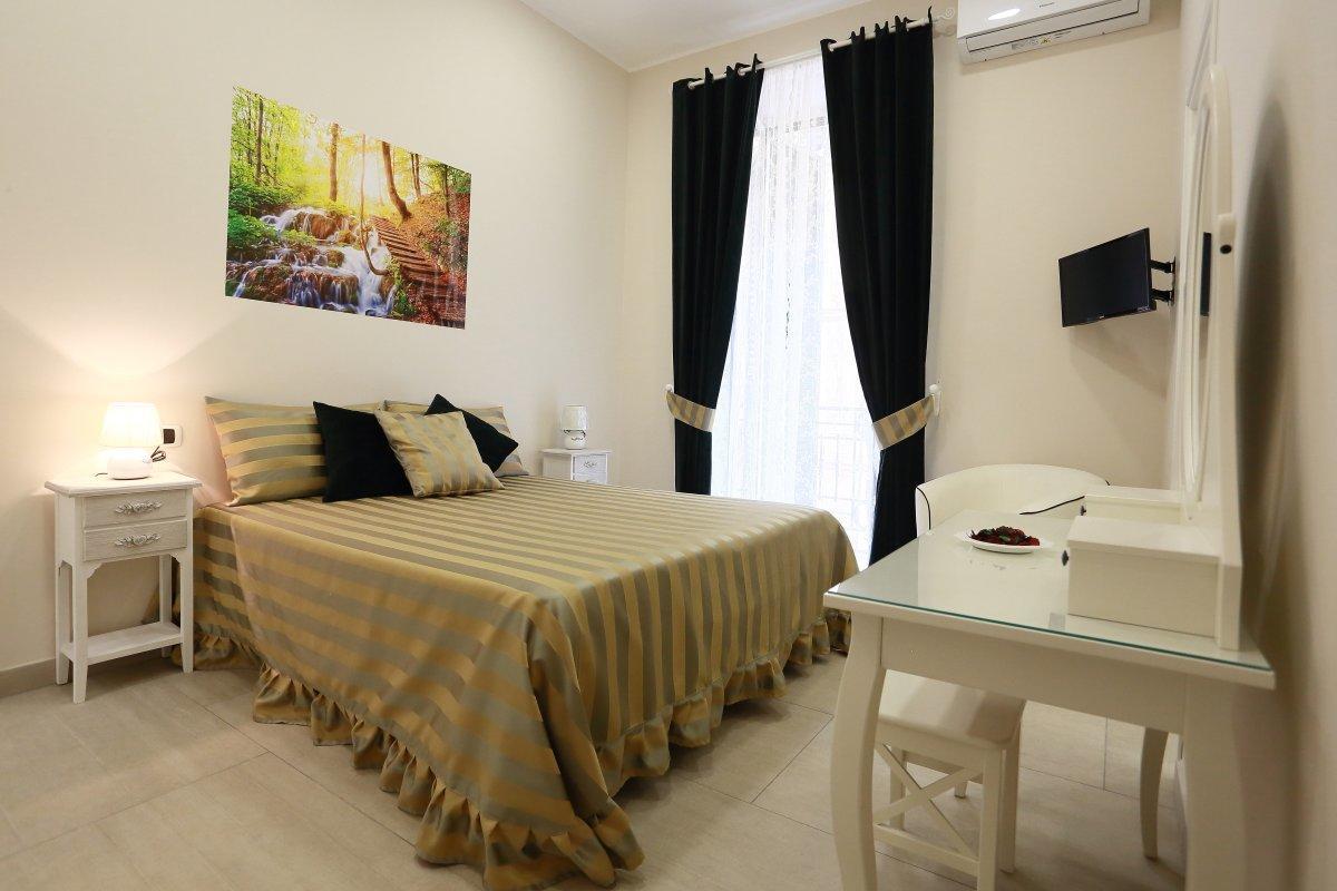 B&B Rosolino Napoli Bagian luar foto