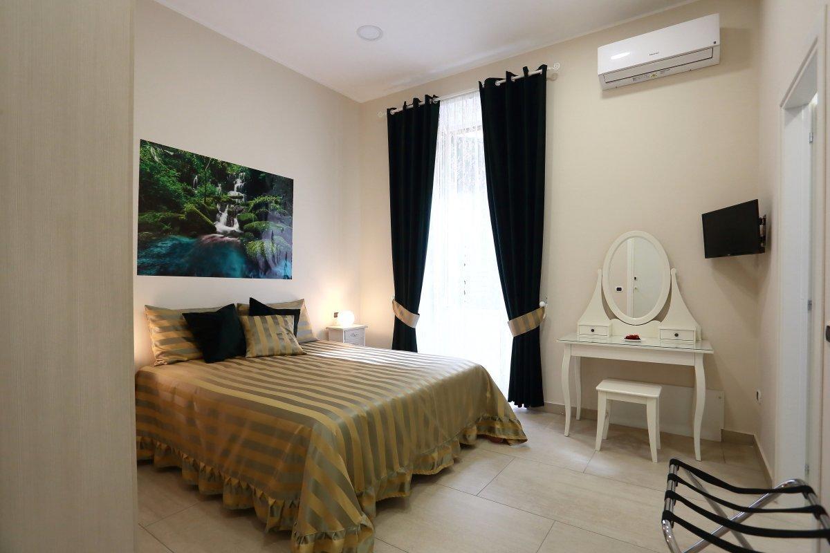 B&B Rosolino Napoli Bagian luar foto